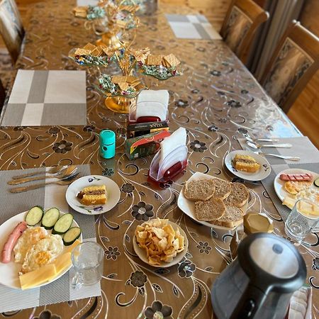 Guest House And Yurt Camp "Ailuu" Tong Екстер'єр фото