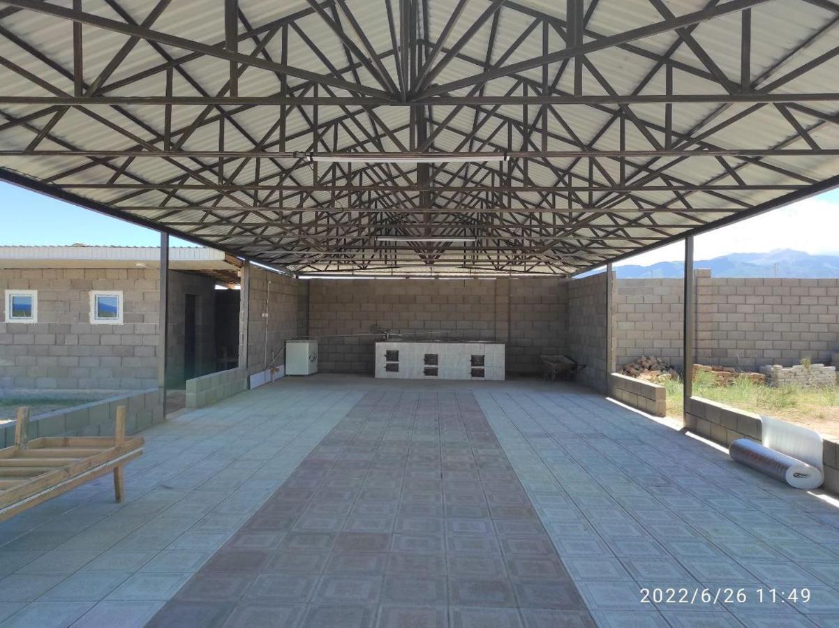 Guest House And Yurt Camp "Ailuu" Tong Екстер'єр фото