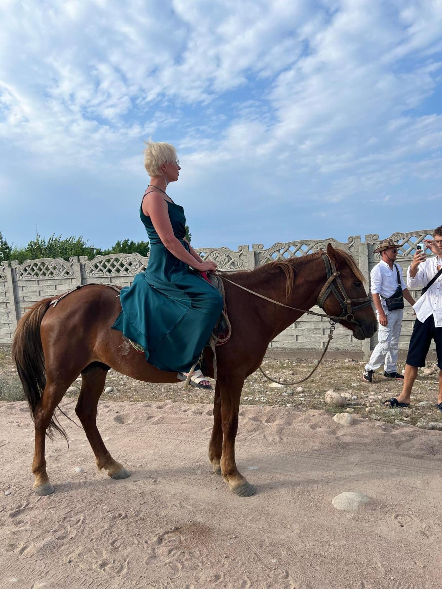 Guest House And Yurt Camp "Ailuu" Tong Екстер'єр фото